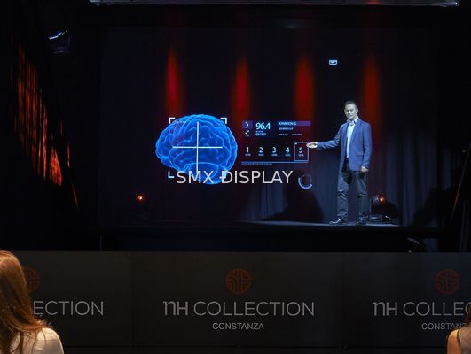 Exposition olographe de l'hologramme 3D d'aluminium d'eye-liner de système de projection Musion