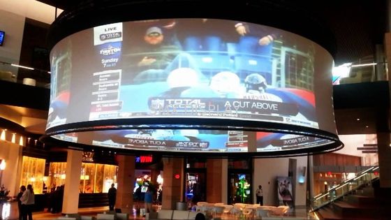 Qualité Le ° 180 °/360 adapté aux besoins du client a courbé l'écran de projecteur avec 3 ans de garantie Usine